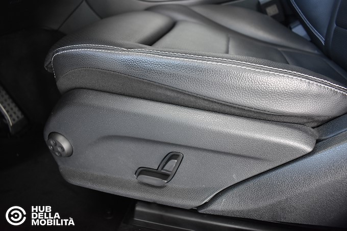 MERCEDES-BENZ GLC 220 d 4Matic Premium Night Edition